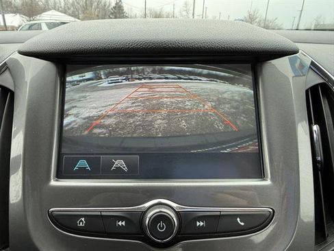 Used 2017 Chevrolet Cruze LT w/ Convenience Package image 20