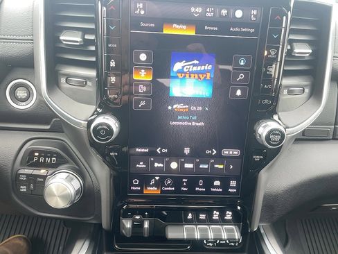 Used 2024 RAM 2500 Laramie w/ Night Edition image 12