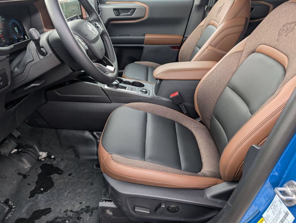 New 2025 Ford Bronco Sport Outer Banks w/ Sasquatch Outer Banks Package AWD/4WD image 22