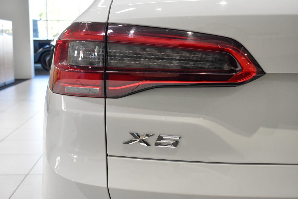 Used 2020 BMW X5 xDrive40i w/ Convenience Package AWD/4WD image 14