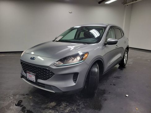 Used 2021 Ford Escape SE w/ Convenience Package image 4