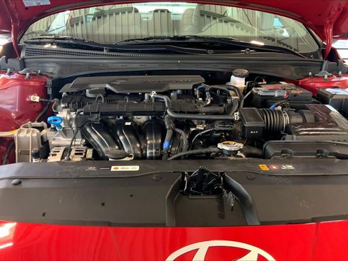 Used 2025 Hyundai Elantra Sport FWD image 29