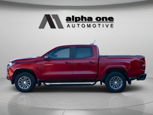 Used 2024 Chevrolet Colorado LT w/ LT Convenience Package II RWD image 10