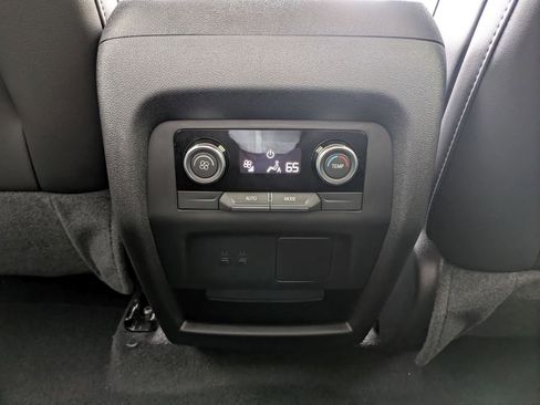New 2026 Buick Enclave Preferred AWD/4WD image 32