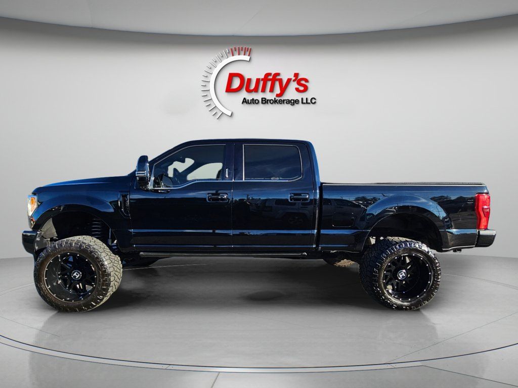 Used 2017 Ford F250 Platinum w/ Platinum Ultimate Package AWD/4WD image 20