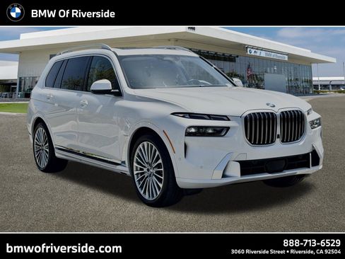 Used 2024 BMW X7 xDrive40i w/ Premium Package AWD/4WD image 1