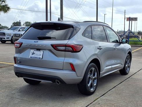 Used 2024 Ford Escape ST-Line w/ Tech Pack #1 AWD/4WD image 2