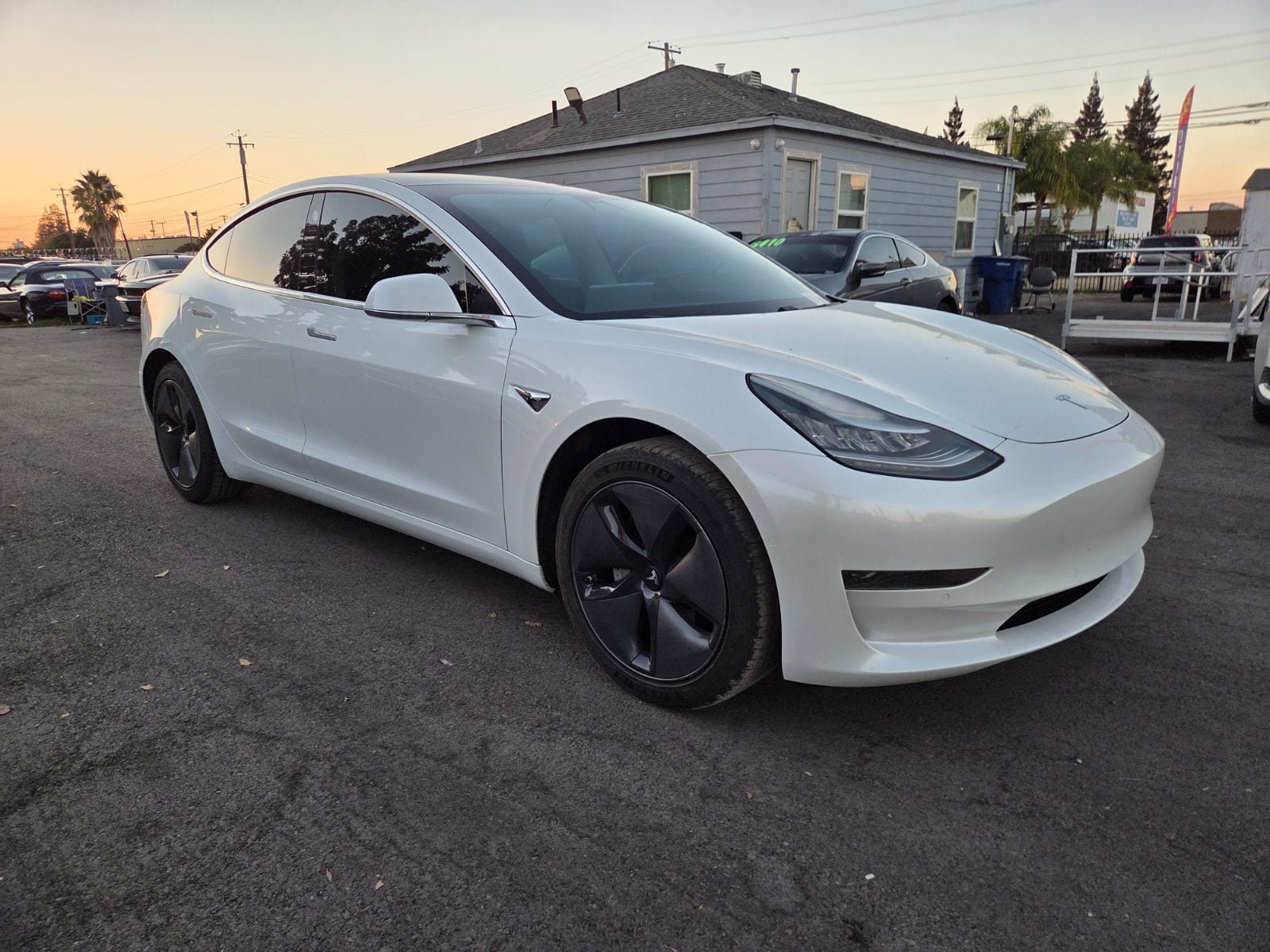 Used 2020 Tesla Model 3 Standard Range Plus RWD image 4