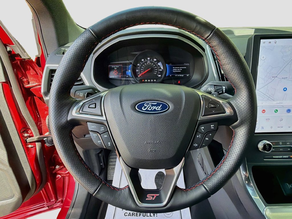Used 2024 Ford Edge ST w/ Equipment Group 401A AWD/4WD image 11