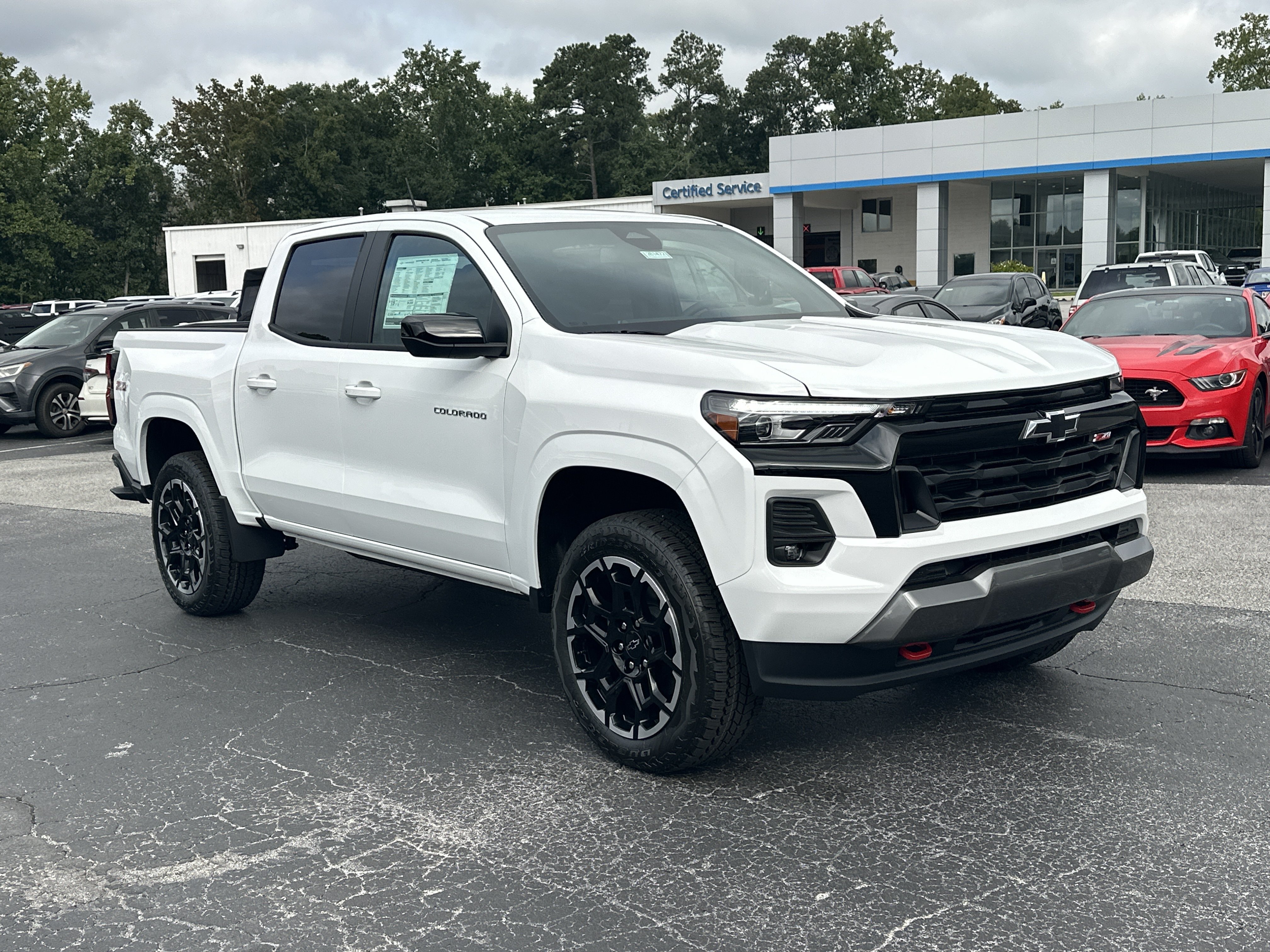 New 2026 Chevrolet Colorado Z71 w/ Z71 Convenience Package 2 AWD/4WD image 2