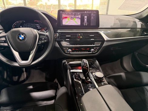 Used 2023 BMW 530i w/ Convenience Package RWD image 25