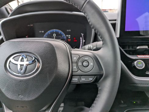 Certified 2025 Toyota Corolla XSE image 19