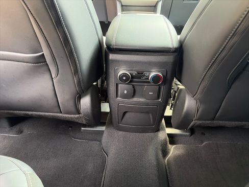 Used 2024 Ford Explorer XLT w/ Equipment Group 202A AWD/4WD image 13