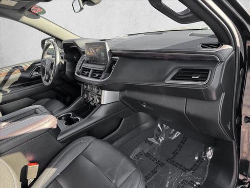 Used 2022 Chevrolet Tahoe Z71 w/ Luxury Package image 20