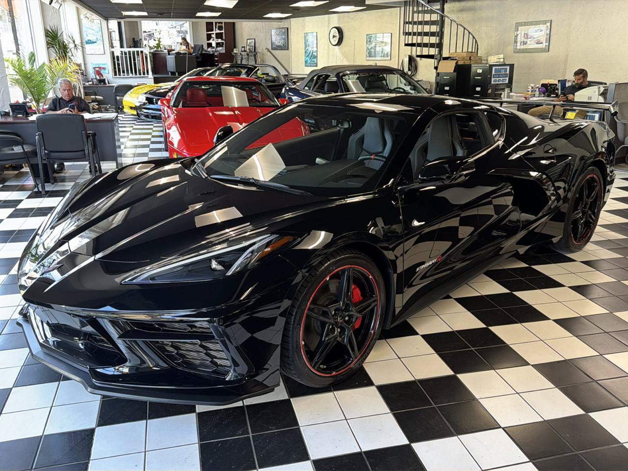Used 2022 Chevrolet Corvette Stingray Coupe w/ Z51 Performance Package RWD image 1