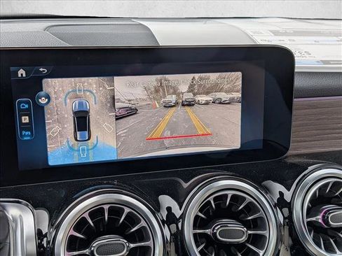 New 2026 Mercedes-Benz GLB 250 4MATIC image 13