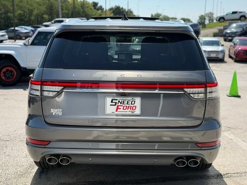 Used 2022 Lincoln Aviator Reserve w/ Equipment Group 201A AWD/4WD image 6