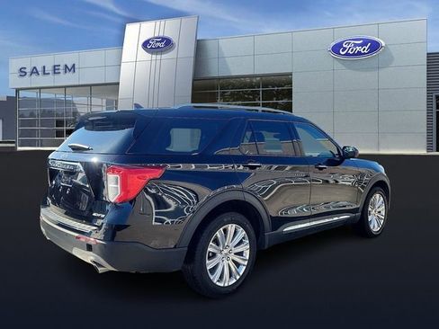 Certified 2023 Ford Explorer Limited AWD/4WD image 4