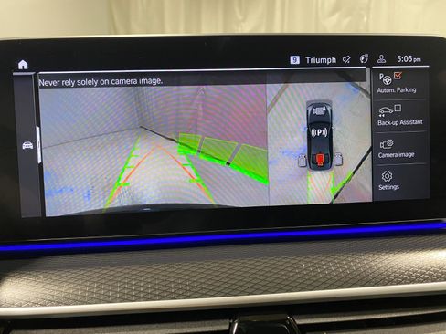 Used 2021 BMW M550i xDrive w/ Executive Package image 12