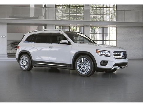 Certified 2022 Mercedes-Benz GLB 250 4MATIC image 13