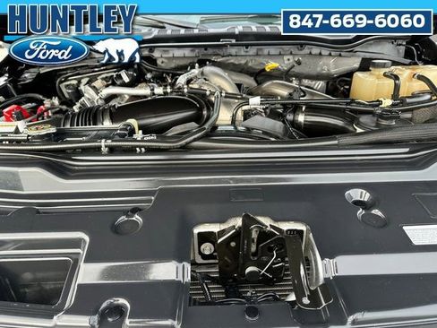 Used 2022 Ford F450 Platinum w/ FX4 Off-Road Package image 10