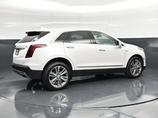 Used 2024 Cadillac XT5 Premium Luxury w/ LPO, Floor Liner Package AWD/4WD image 2