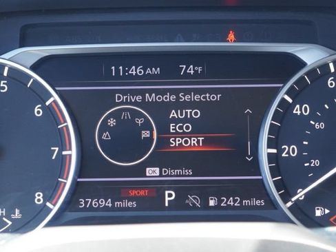 Used 2024 Nissan Rogue SV AWD/4WD image 33