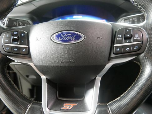 Used 2020 Ford Explorer ST w/ Premium Technology Package image 25