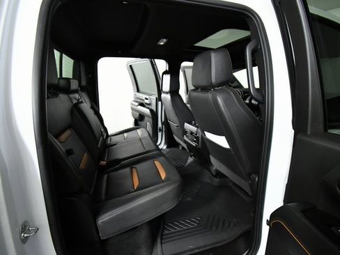 Used 2025 GMC Sierra 2500 AT4 w/ AT4 Premium Plus Package image 25