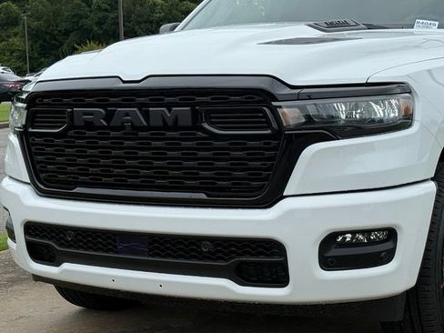 New 2026 RAM 1500 Express AWD/4WD image 10