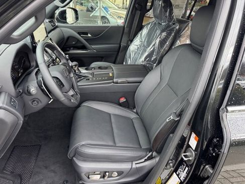 New 2025 Lexus LX 600 4WD w/ Accessory Package (2T) image 7