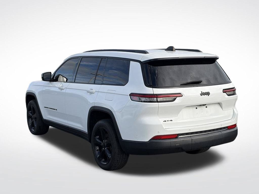 Used 2023 Jeep Grand Cherokee L Laredo AWD/4WD image 7