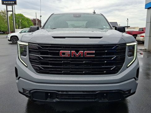 Used 2024 GMC Sierra 1500 Elevation AWD/4WD image 2