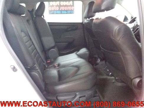 Used 2020 Toyota Highlander LE image 13