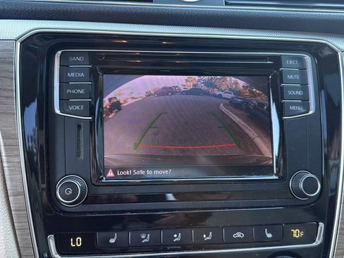 Used 2016 Volkswagen Passat 1.8T SE image 15