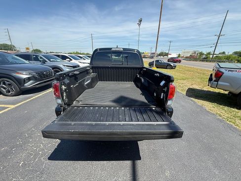 Used 2019 Toyota Tacoma TRD Pro image 5