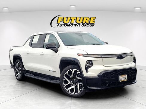 Used 2025 Chevrolet Silverado EV RST AWD/4WD image 1