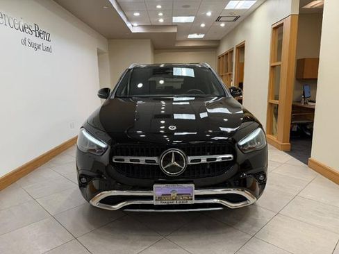 Used 2025 Mercedes-Benz GLA 250 image 2