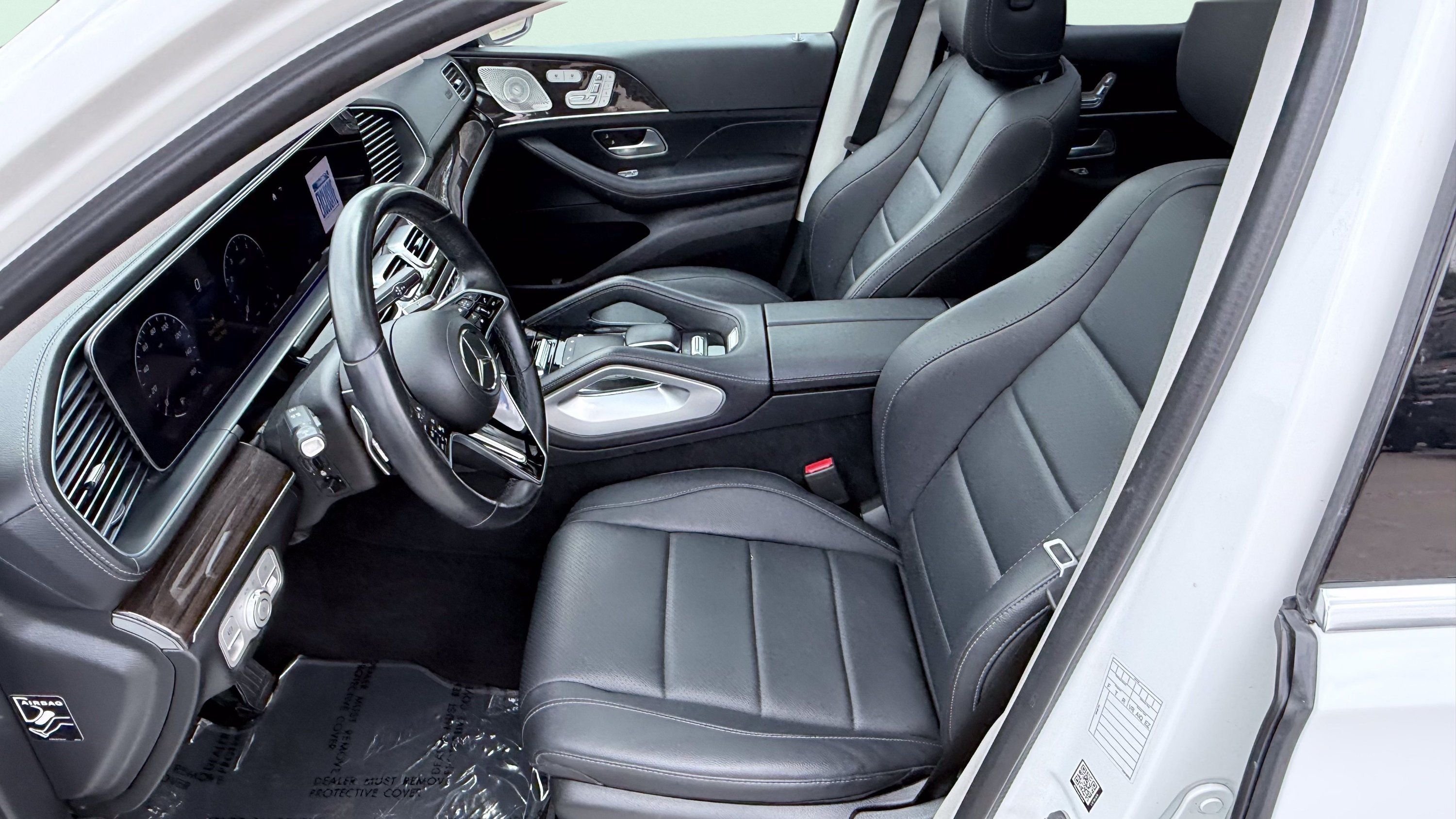 Used 2024 Mercedes-Benz GLS 450 4MATIC image 27