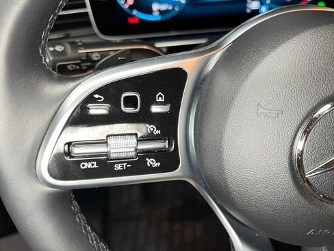 Used 2022 Mercedes-Benz GLE 350 4MATIC image 25