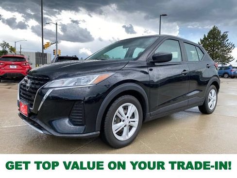 Used 2022 Nissan Kicks S FWD image 1