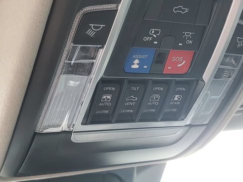 Certified 2023 RAM 1500 Limited AWD/4WD image 32