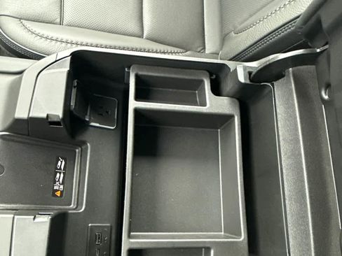 New 2025 GMC Sierra 2500 Denali w/ Denali Reserve Package image 17