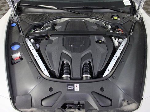 Certified 2025 Porsche Panamera 4 image 40