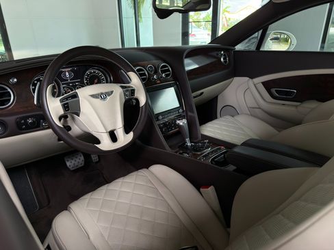 Used 2016 Bentley Continental GT image 42