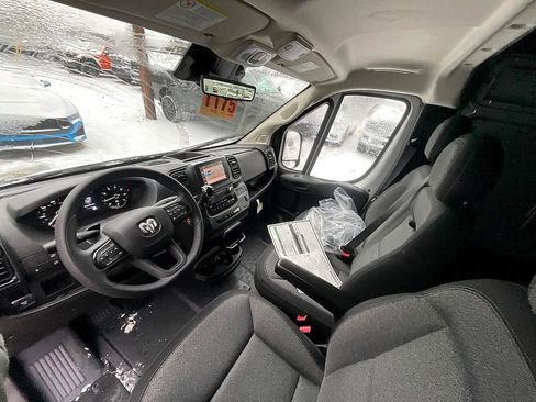 New 2026 RAM ProMaster 2500 w/ Convenience Group FWD image 32