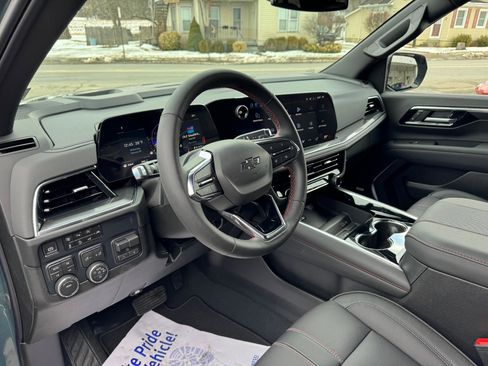 New 2026 Chevrolet Suburban RST image 21