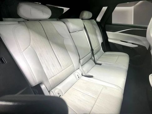 Used 2024 Cadillac Lyriq Luxury RWD image 27