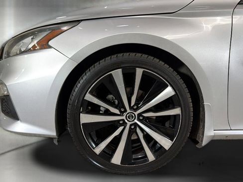 Used 2020 Nissan Altima 2.5 SR w/ Premium Package FWD image 36