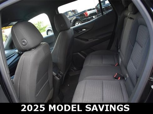 New 2025 Chevrolet Equinox LT w/ Safety and Technology Package image 17
